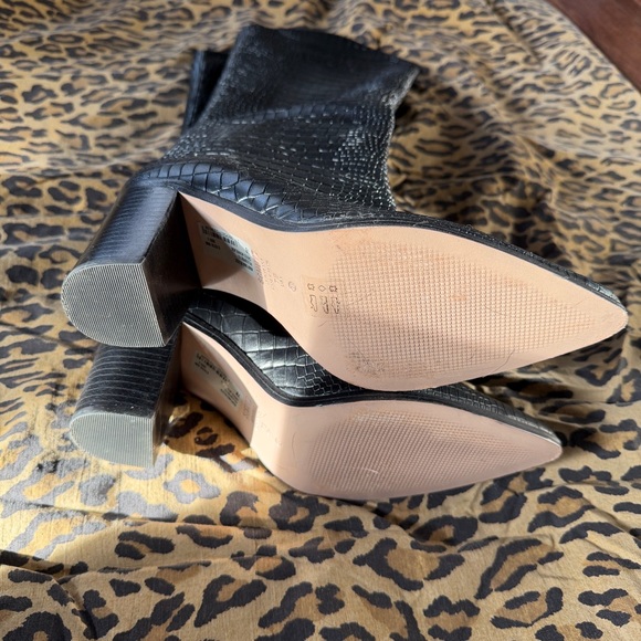 SCHUTZ Black Croc-Embossed Heeled Boots - Picture 7 of 7